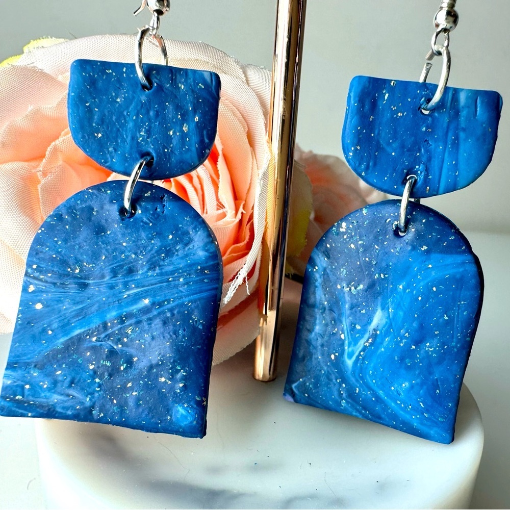 Marble design Glittery Hand made Light weight statement - Gorgeous earrings - Picture 4 of 10